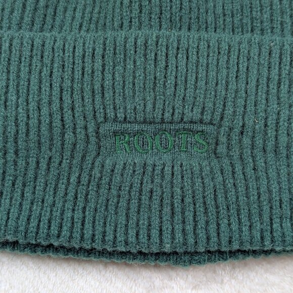 Roots Extra Fine Wool Beanie Toque – Forest Green Rib Knit One Size Unisex - Picture 3 of 6